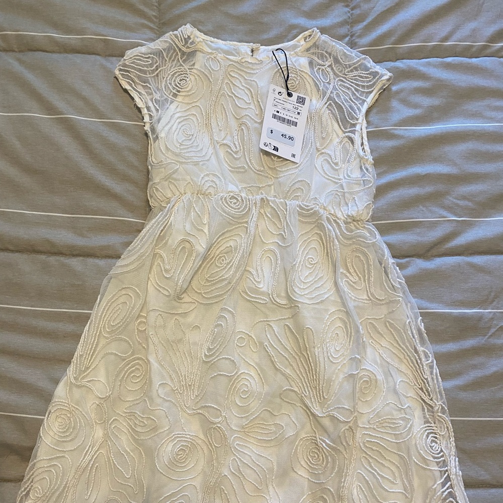 NWT Zara Girls Cream Dress Size 7